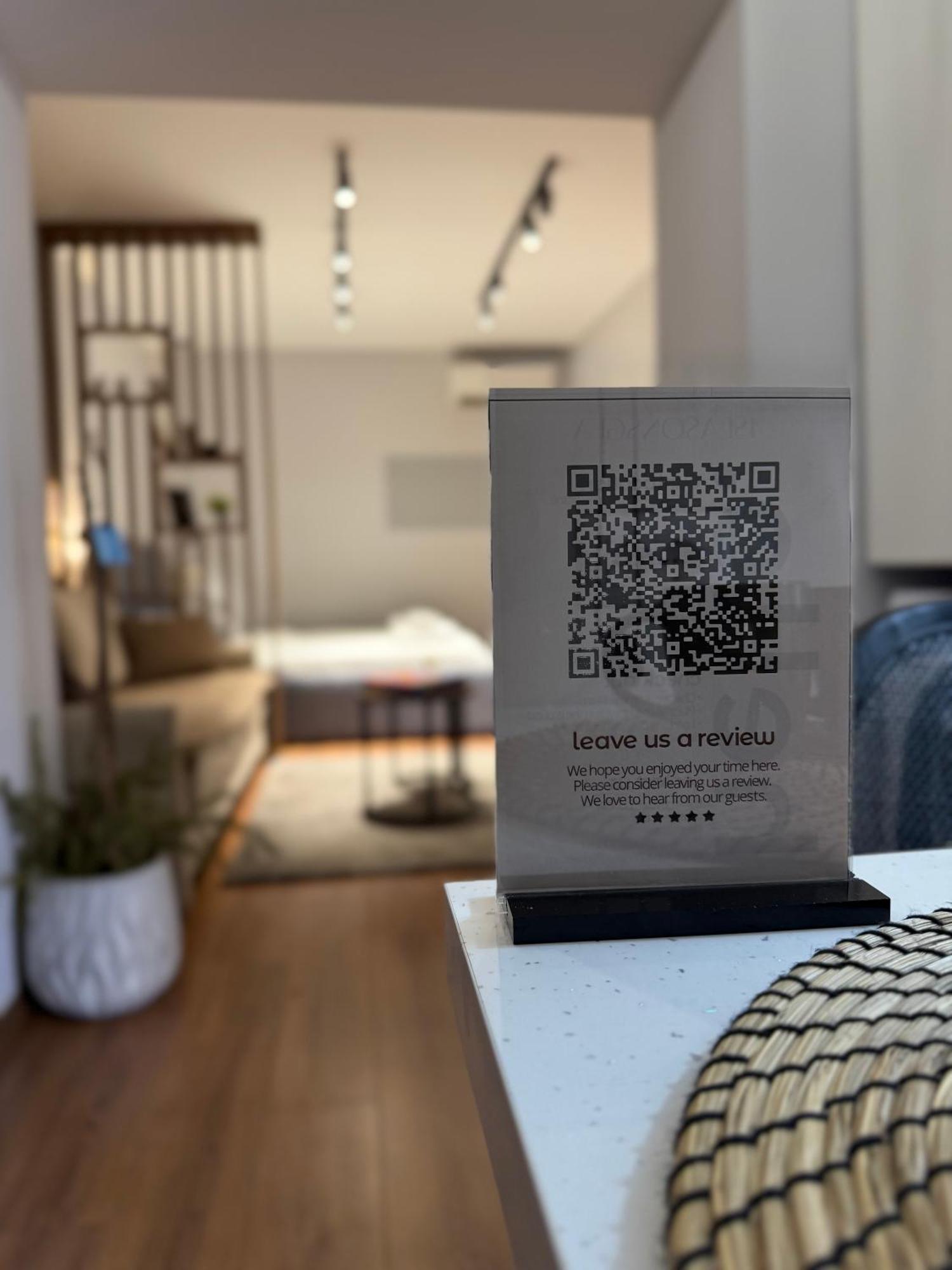 4Seasonsgea , Studio Apartment In Heart Of Тирана Екстер'єр фото
